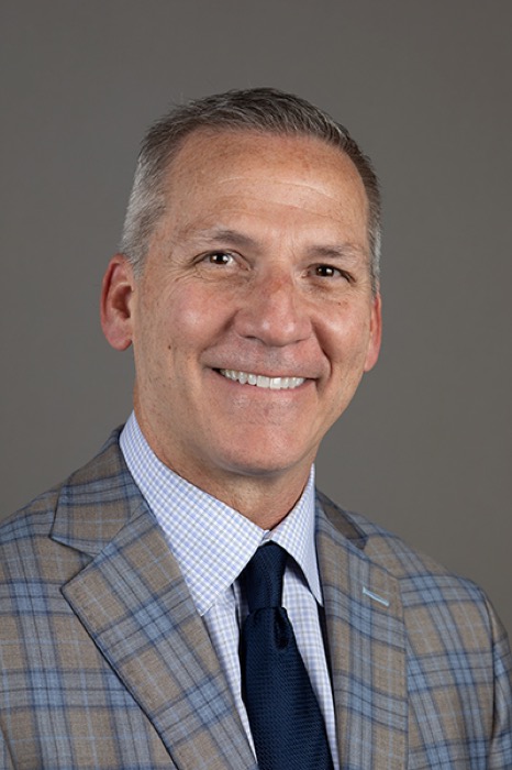 Portrait of Bret Wiechmann, MD